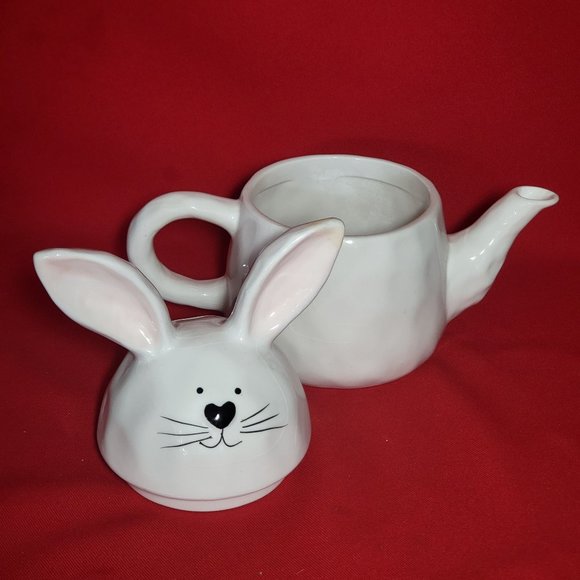 Whimsical Cupboard Bubby Rabbit Teapot White - Picture 13 of 14
